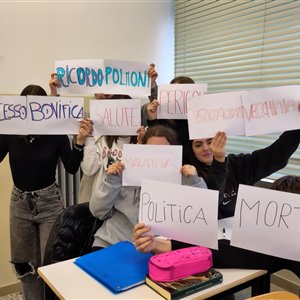 Lavoro in classe sulle parole chiave  durante il Percorso di Avvicinamento al Tema Amianto 
